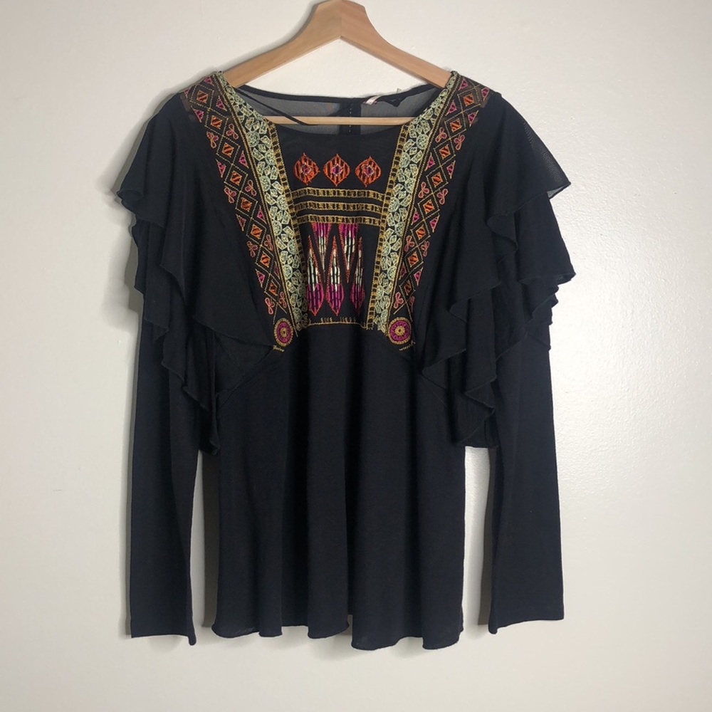 “NEW” FREE PEOPLE Embroidered Front Ruffled Shoulder Bell Sleeve Shirt Sz MED